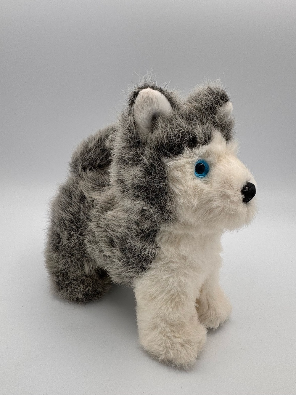 American Girl Pepper Siberian Husky Puppy poseable toy dog retired